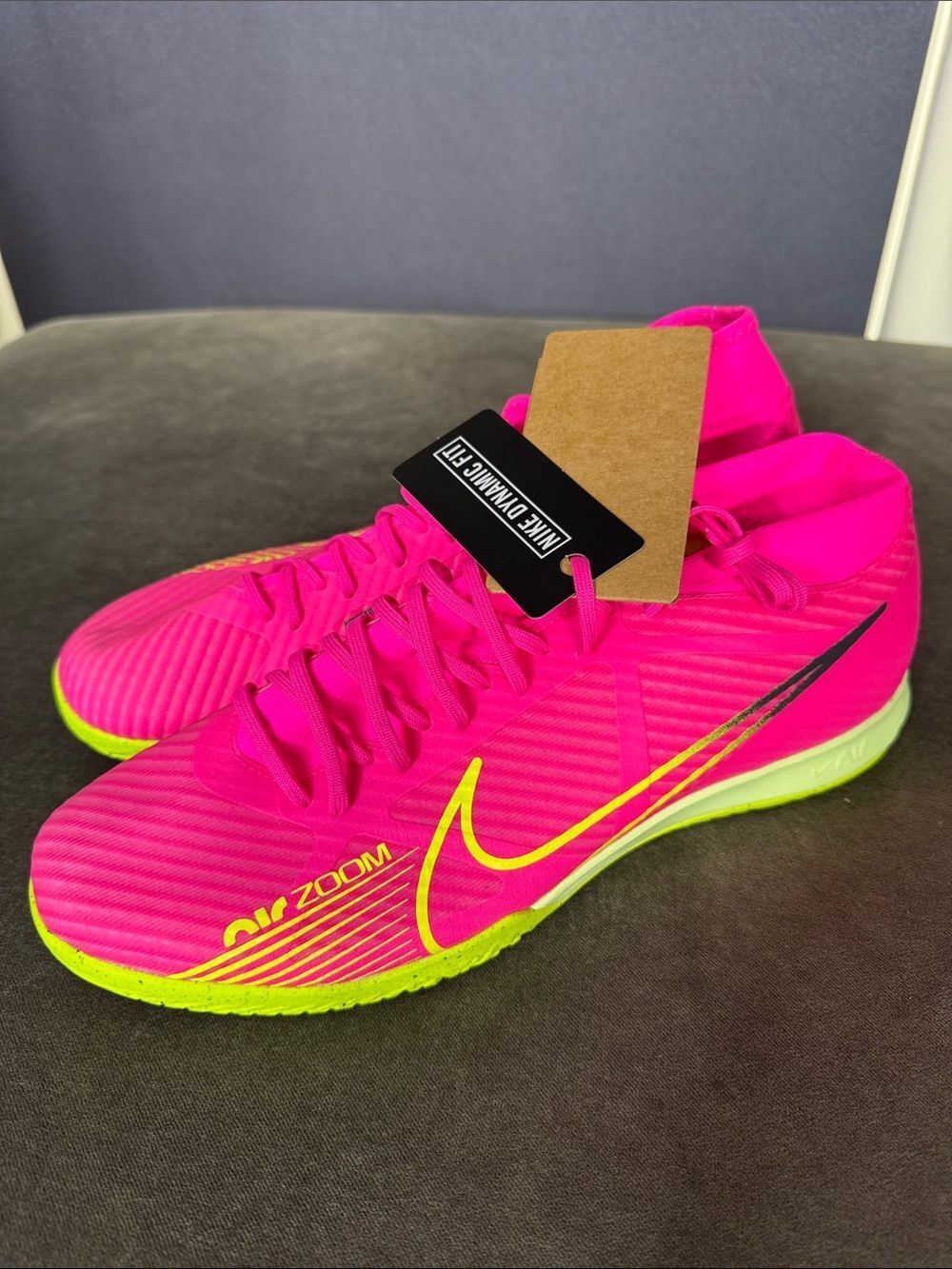 Nike Zoom Mercurial Superfly 9 Academy IC Soccer Shoes Pink Blast Women 12.5 NEW